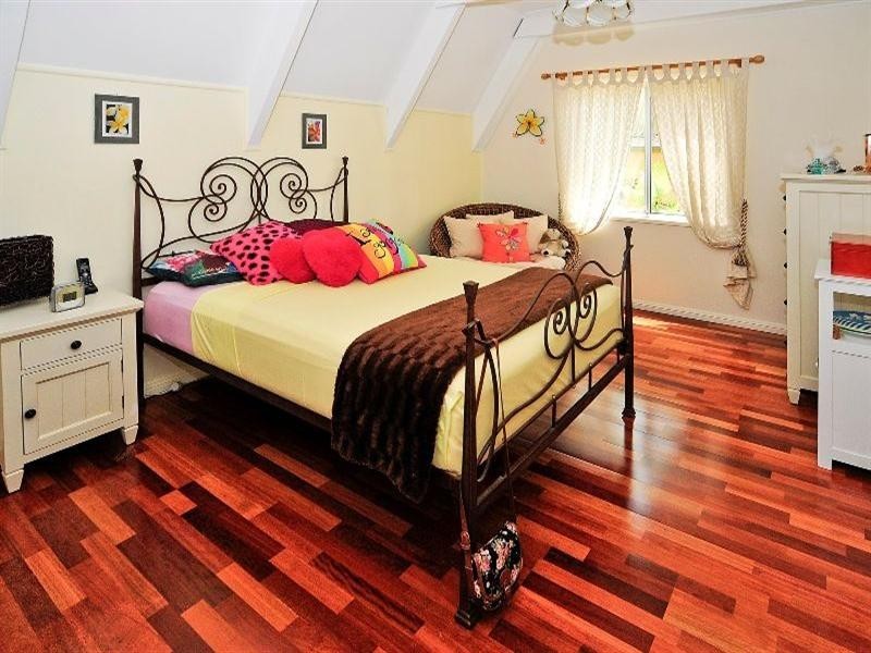 1 Glyn Court, Redbank Plains QLD 4301