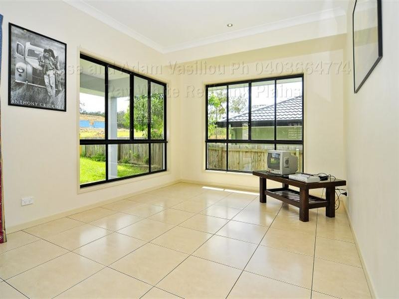 2 Tulloch Street, Bellbird Park QLD 4300