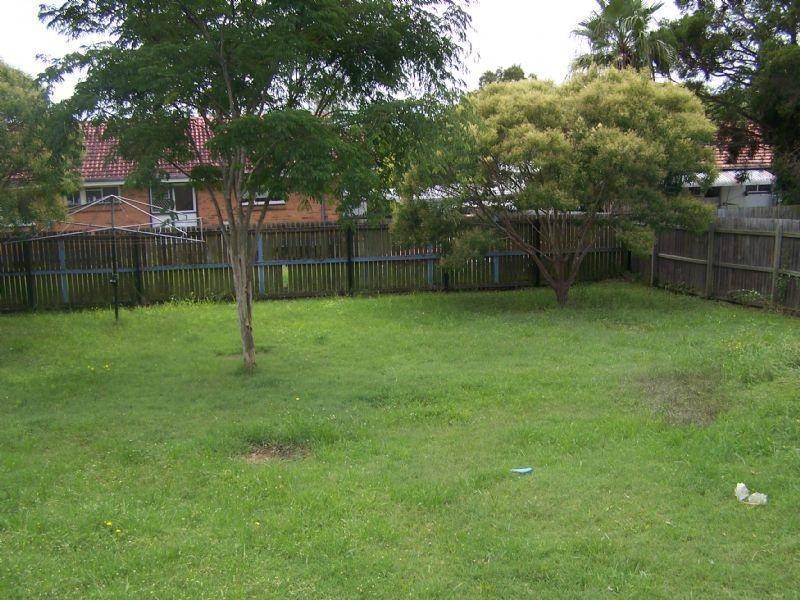 64 Diamond Street, Riverview QLD 4303