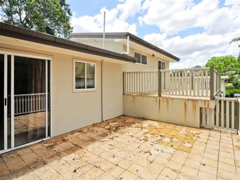 10 Barkala Street, Redbank Plains QLD 4301