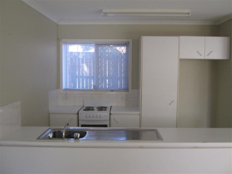 4/242 Redbank Plains Road, Bellbird Park QLD 4300