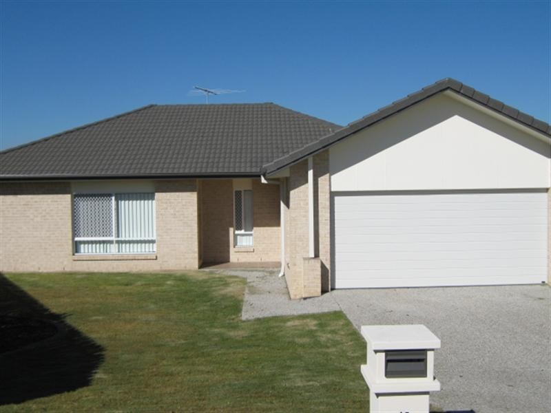 15 Lovely Court, Redbank Plains QLD 4301