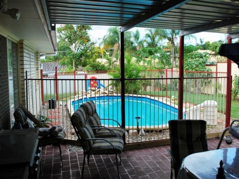 8 Forrest Crescent, Redbank Plains QLD 4301