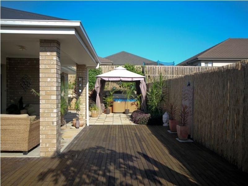 6 Roach Crescent, Redbank Plains QLD 4301