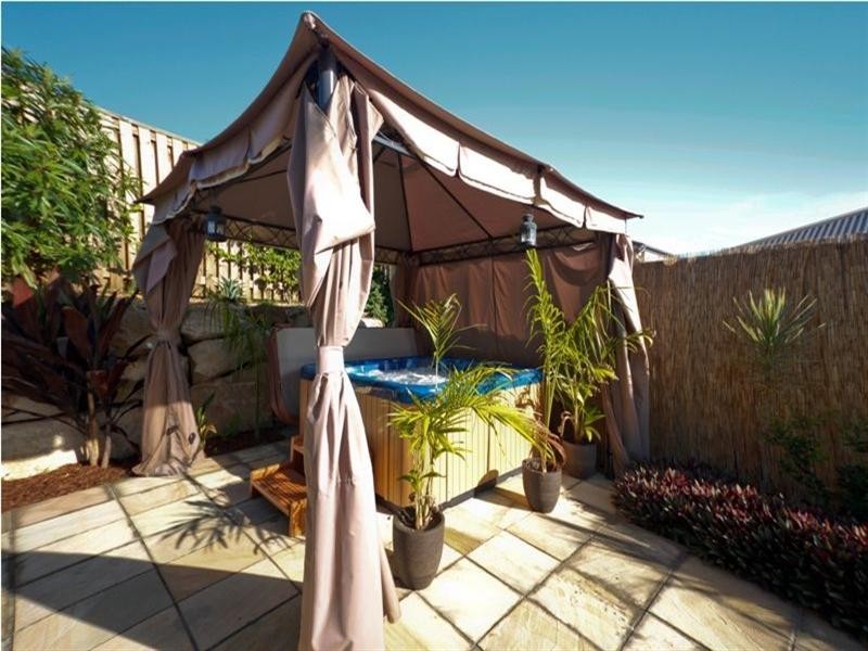 6 Roach Crescent, Redbank Plains QLD 4301