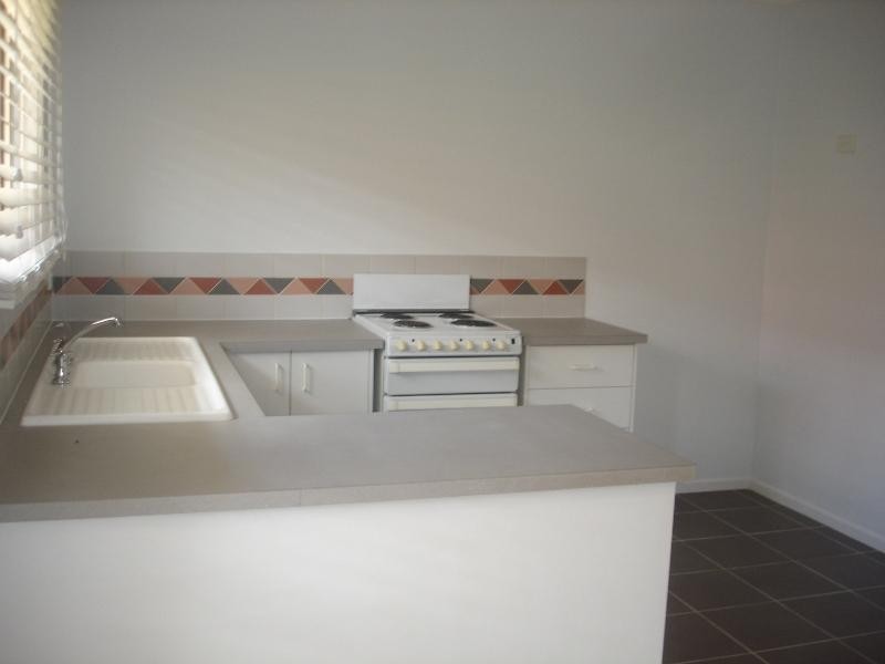 4/20 Henty Drive, Redbank Plains QLD 4301