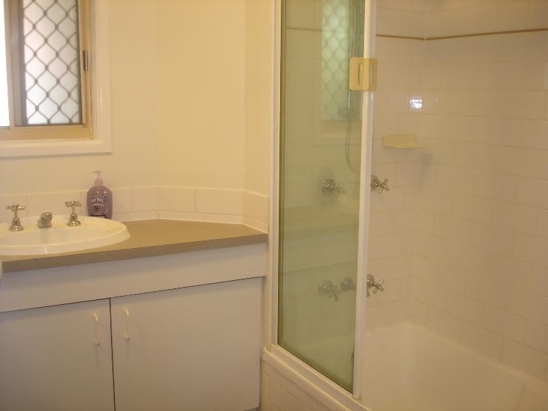 4/20 Henty Drive, Redbank Plains QLD 4301