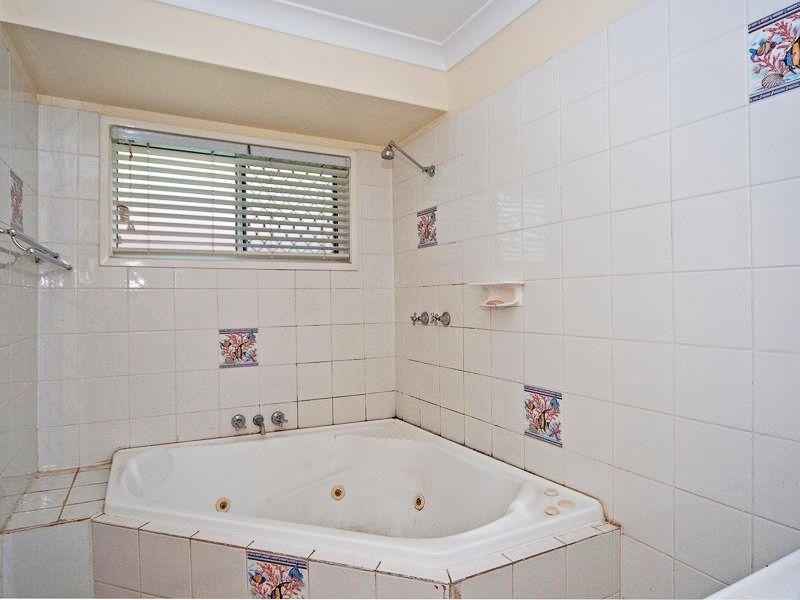 10 Yarrow Court, Redbank Plains QLD 4301