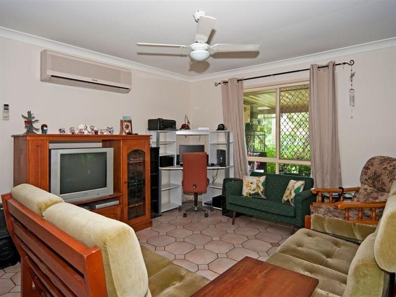 21 Falvey Crescent, Goodna QLD 4300
