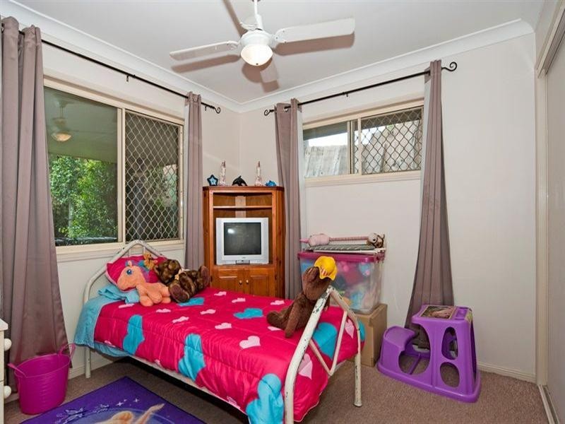 21 Falvey Crescent, Goodna QLD 4300