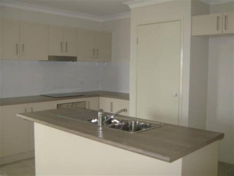 9 Karen Court, Redbank Plains QLD 4301