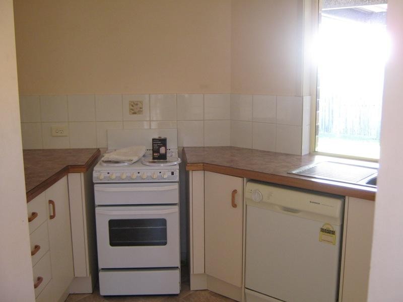 2/11 McBrien Court, Redbank Plains QLD 4301