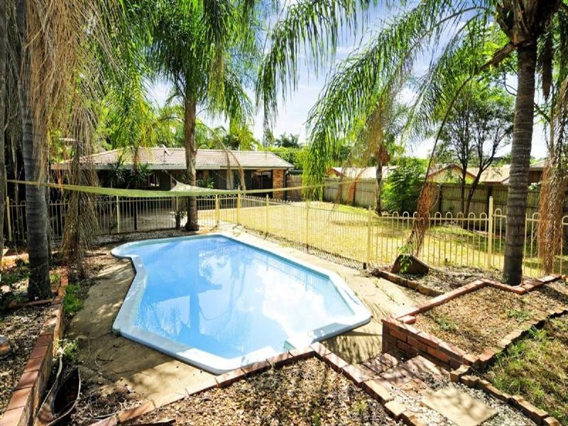 21 Nigel Street, Redbank Plains QLD 4301