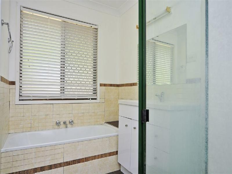 21 Nigel Street, Redbank Plains QLD 4301