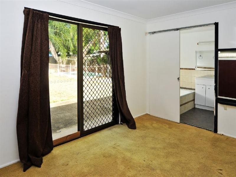 21 Nigel Street, Redbank Plains QLD 4301