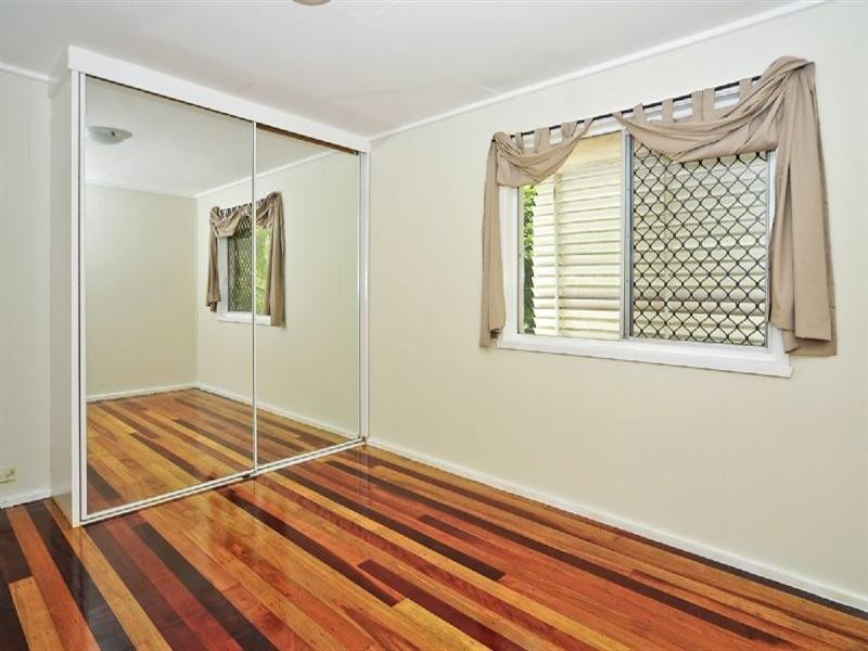 14 Dorricott Crescent, Goodna QLD 4300