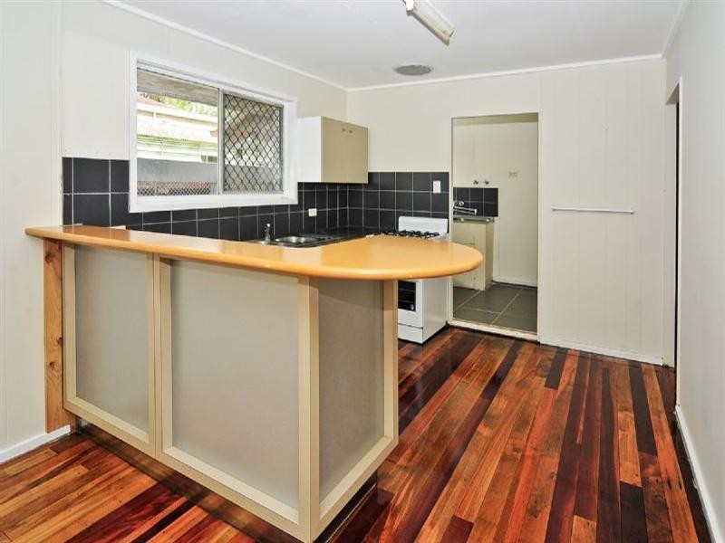 14 Dorricott Crescent, Goodna QLD 4300