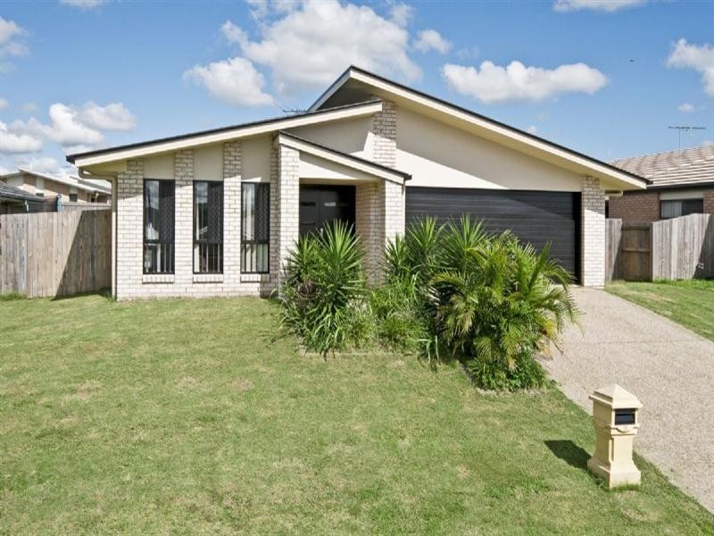 5 Patricia Place, Redbank Plains QLD 4301