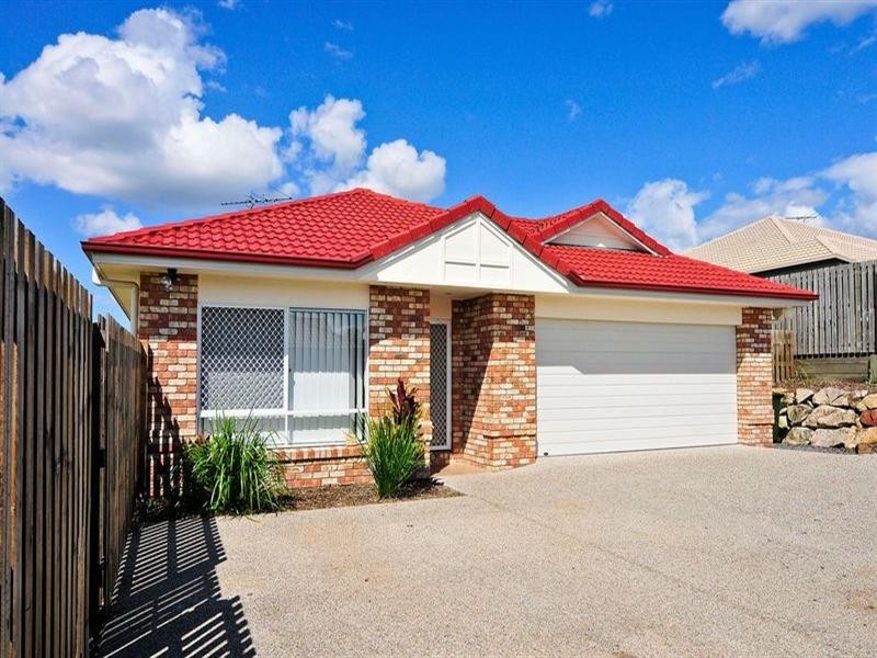 18 Raleigh Place, Redbank Plains QLD 4301