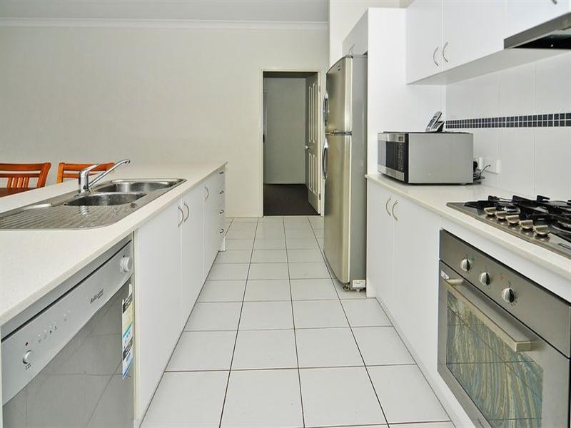 18 Raleigh Place, Redbank Plains QLD 4301