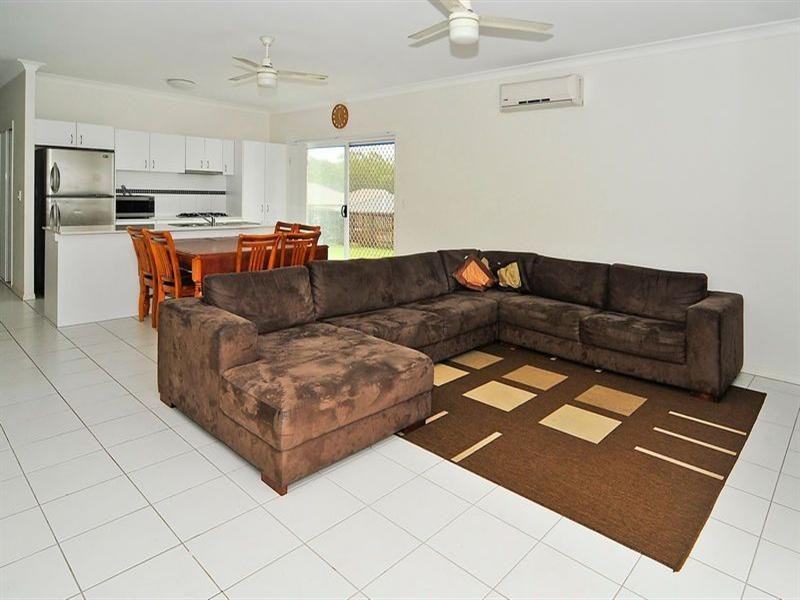 18 Raleigh Place, Redbank Plains QLD 4301