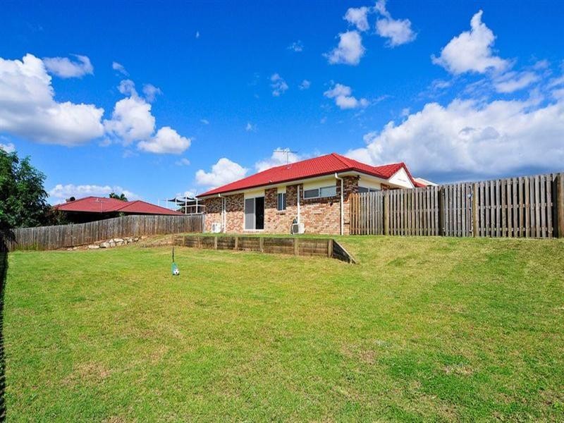 18 Raleigh Place, Redbank Plains QLD 4301