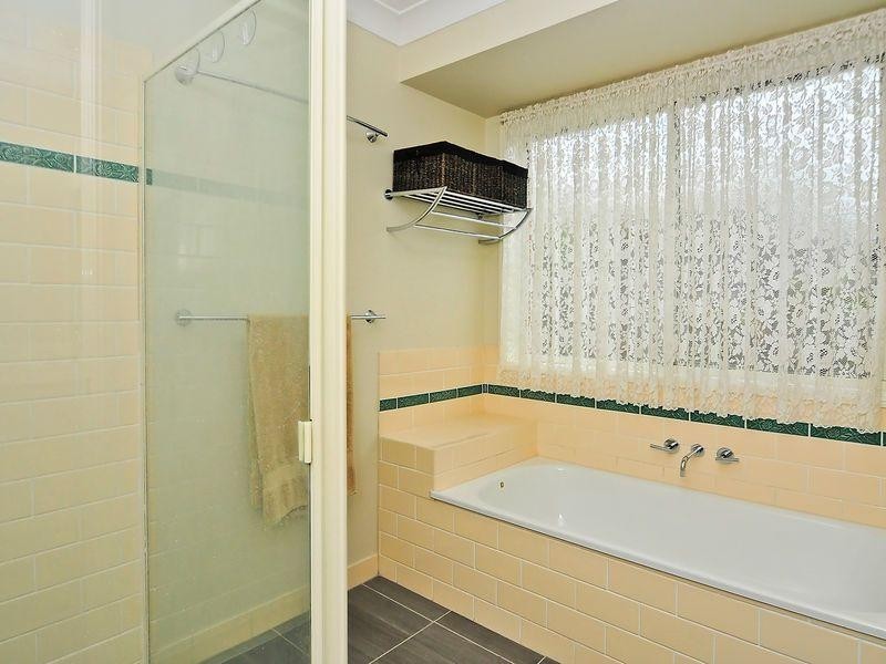 22 Falvey Crescent, Goodna QLD 4300