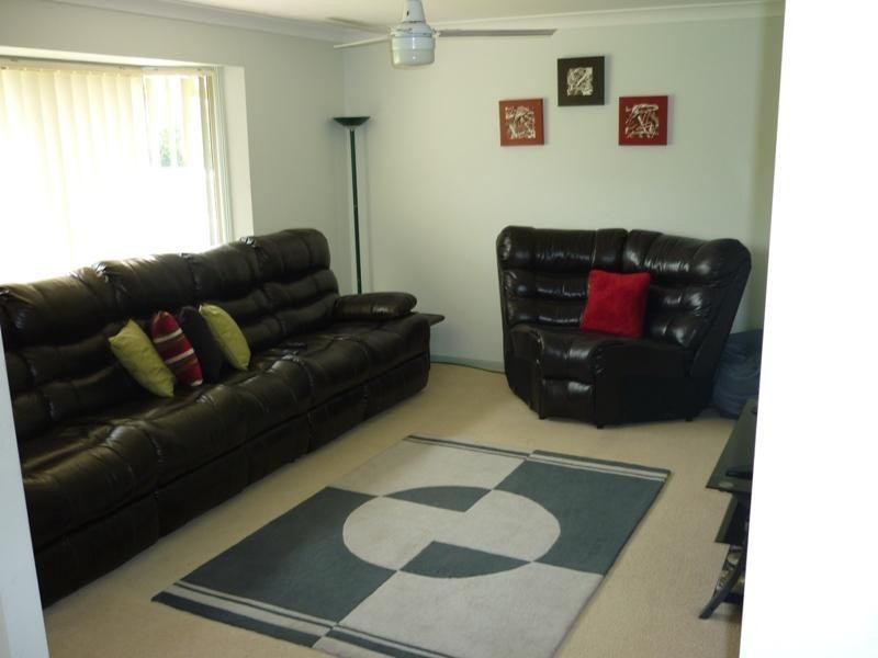 148 Lakeside, Springfield Lakes QLD 4300