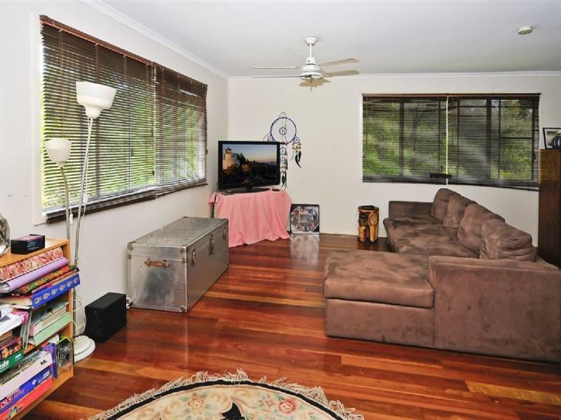 4 Warry Street, Gailes QLD 4300