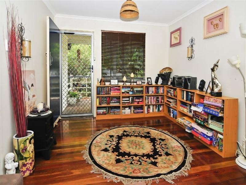 4 Warry Street, Gailes QLD 4300