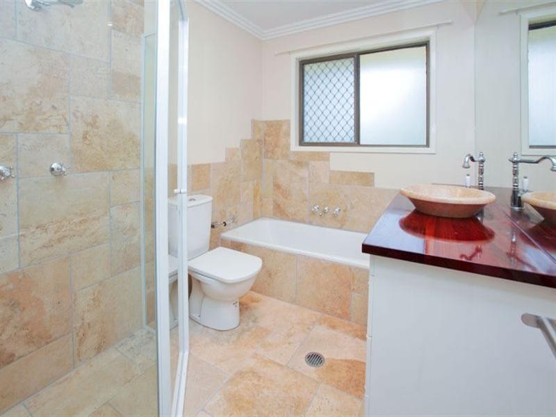 41 Steven Street, Camira QLD 4300