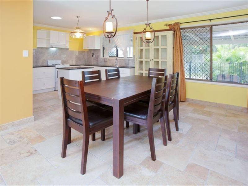 41 Steven Street, Camira QLD 4300