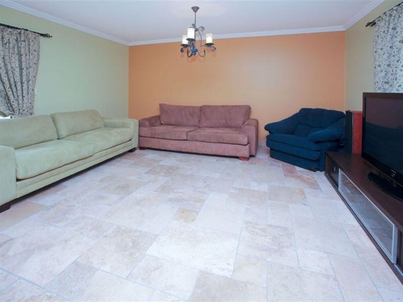 41 Steven Street, Camira QLD 4300