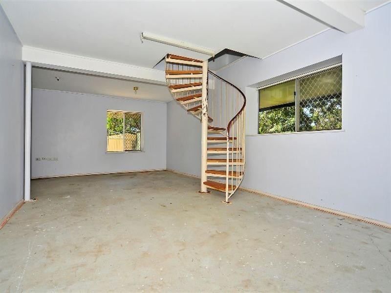 35 Vicki Street, Redbank Plains QLD 4301