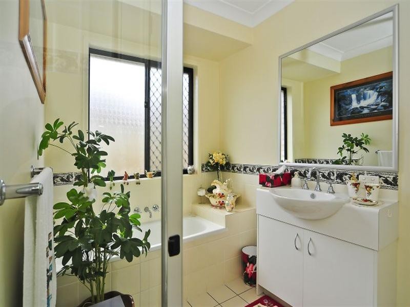 17 Jonker Court, Redbank QLD 4301