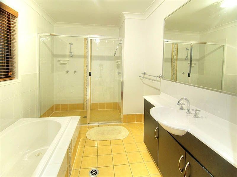 30 Admiral Crescent, Springfield Lakes QLD 4300