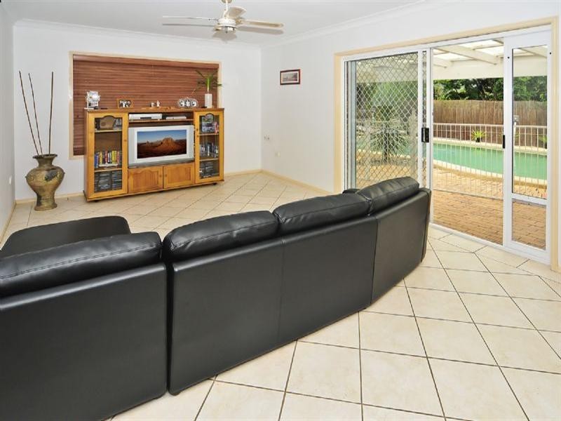 32 Paul Tully Avenue, Collingwood Park QLD 4301