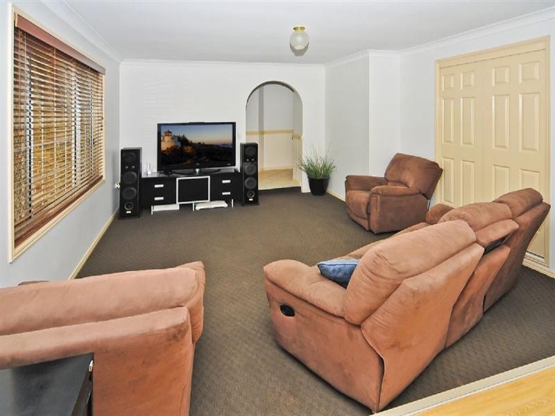 32 Paul Tully Avenue, Collingwood Park QLD 4301