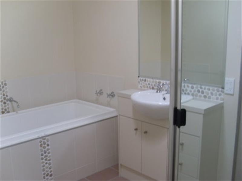 20 Huntley Crescent, Redbank Plains QLD 4301