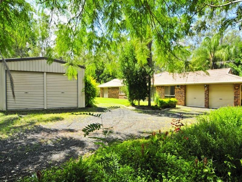 17 Wairuna Court, Pine Mountain QLD 4306