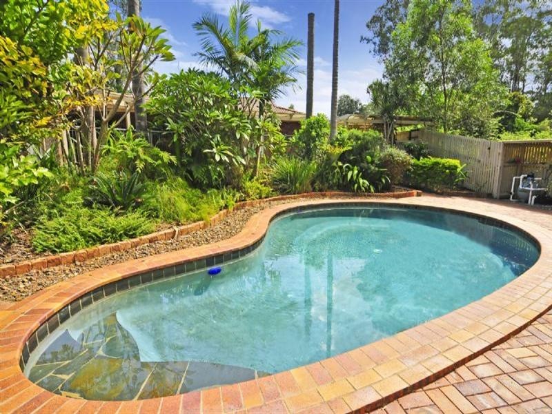 17 Wairuna Court, Pine Mountain QLD 4306