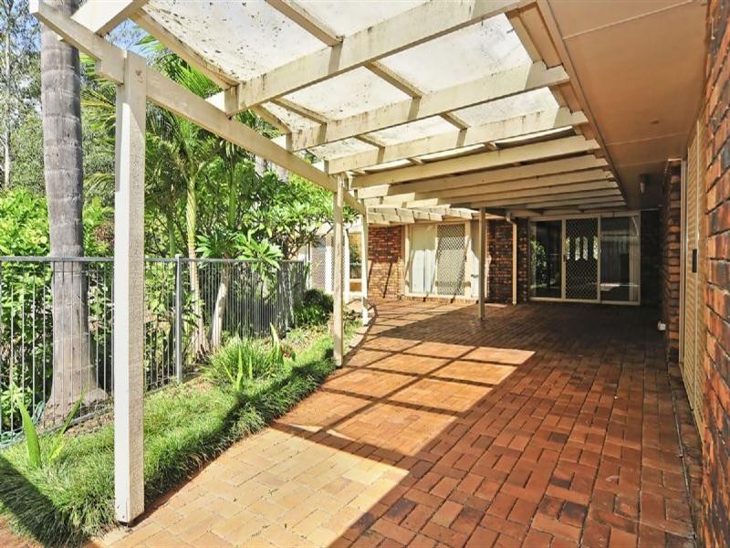 17 Wairuna Court, Pine Mountain QLD 4306