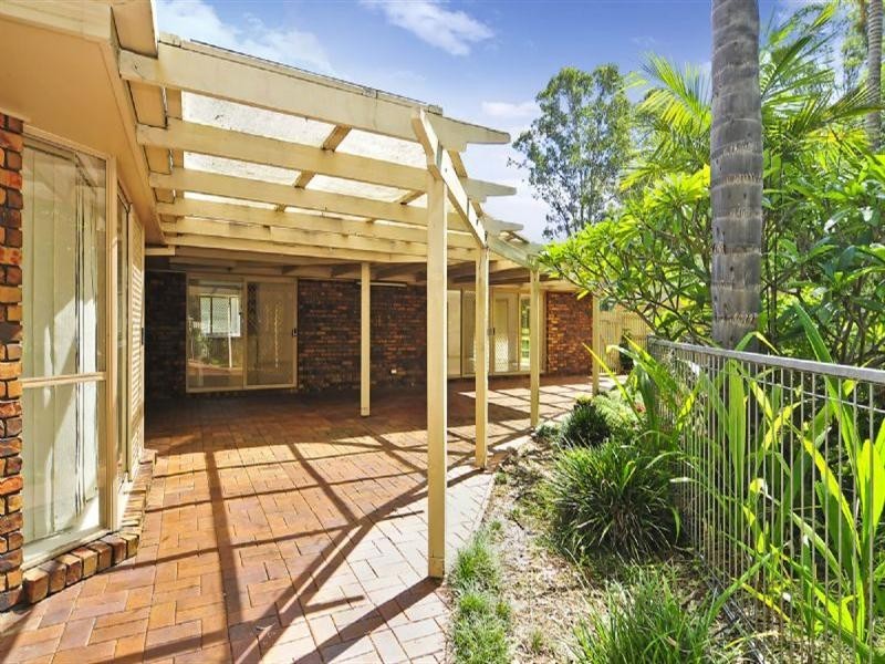 17 Wairuna Court, Pine Mountain QLD 4306