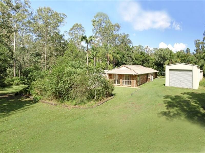 17 Wairuna Court, Pine Mountain QLD 4306