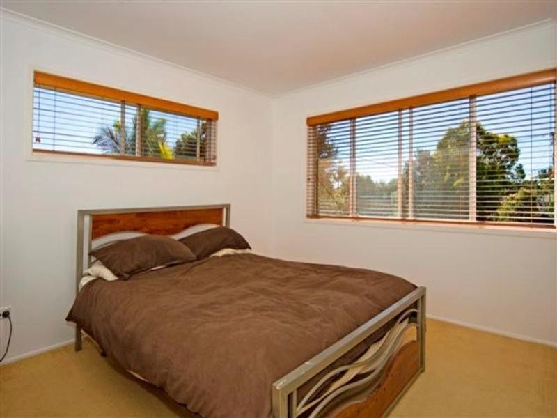 10 Thomas Street, Flinders View QLD 4305