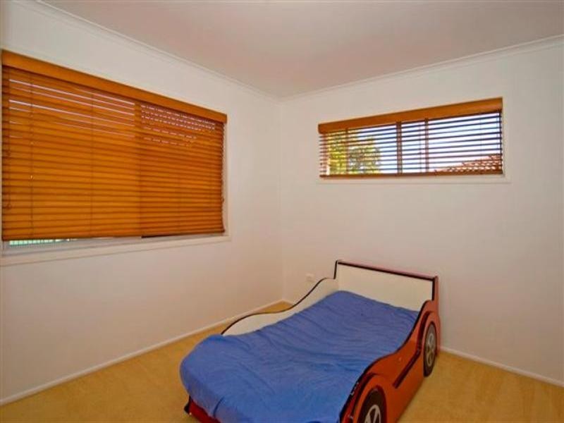 10 Thomas Street, Flinders View QLD 4305