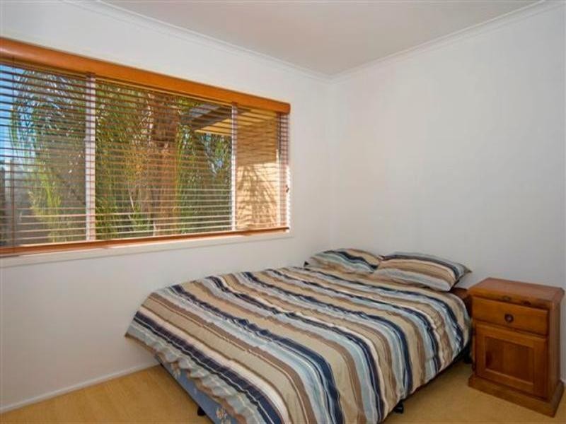 10 Thomas Street, Flinders View QLD 4305