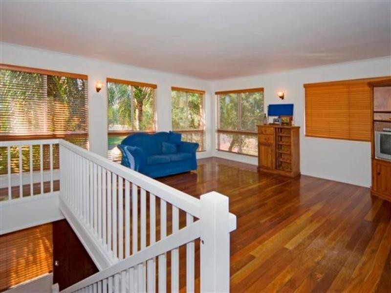 10 Thomas Street, Flinders View QLD 4305