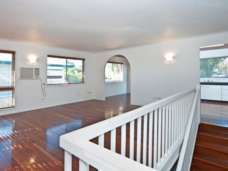 10 Thomas Street, Flinders View QLD 4305