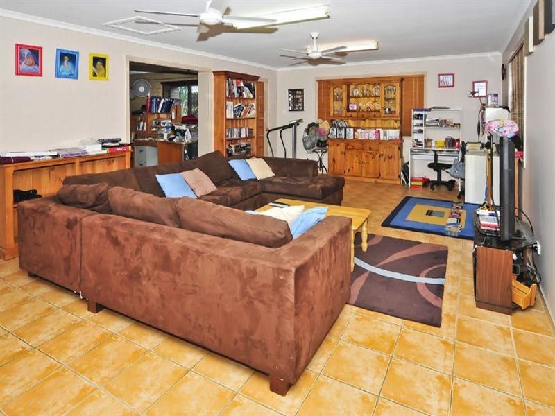 39 Eric Street, Goodna QLD 4300